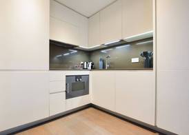 Soho Luxury 1 Bedroom Apartment 3