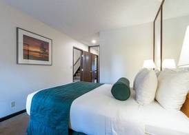 Club Tahoe Resort 4
