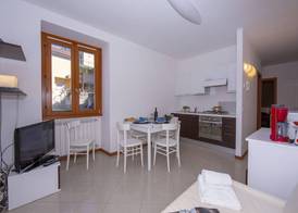Fontana Del Lago Apt. 1 5