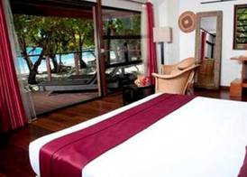 Oure Lodge Beach Resort 4