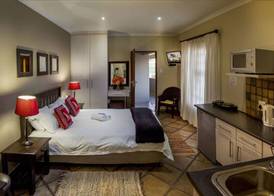 Lalapanzi Guest Lodge 4