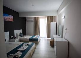 MOONBOW BEACH HOTEL 4