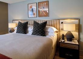 Cheval Phoenix House at Sloane Square 5