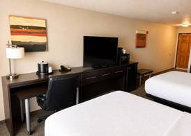 Astoria Hotel & Event Center 3