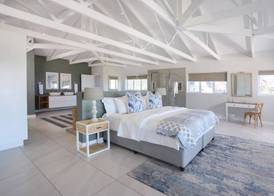 269 on Main Holiday Home 2