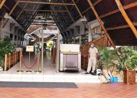 Travellers Beach Hotel & Club 2