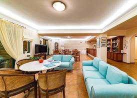 Andreolas Luxury Suites 3