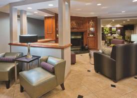 La Quinta by Wyndham Milwaukee Delafield 2
