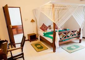 Flame Tree Cottages 3