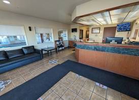 Toppenish Inn and Suites 2