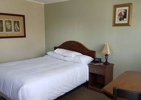 Birch Knoll Motel 4