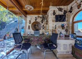 Kayatas Cave Suites 2