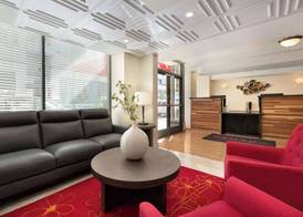 Ramada by Wyndham Oakland Downtown City Center 3