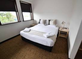 Crossroads Hotel 3