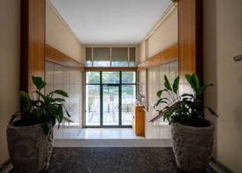 City Chic Apartment with Park View 2
