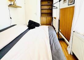 10 Economy Rooms-Shared Bath & Kitchen 5