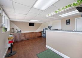 Rodeway Inn Terre Haute near University 2