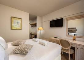 Trees boutique art hotel 5