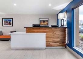 Comfort Inn & Suites Tigard near Washington Square 3