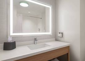Garner Hotel Louisville East by IHG 4