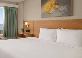 Radisson Beachfront Hotel - Panama City Beach 5
