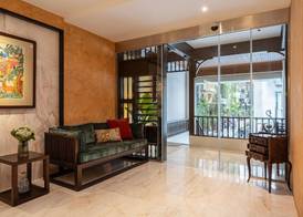 Le Parfum Apartment and Hotel 4