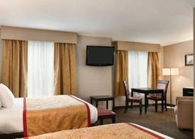 Lancaster Suites 4