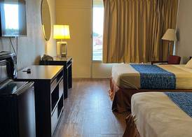 Travelodge by Wyndham Carlisle North 3