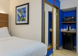 Holiday Inn Express MILWAUKEE-WEST MEDICAL CENTER by IHG 3