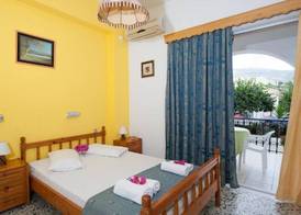 Nikos Studios Apts & Suites 4