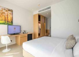 Eastin Thana City Golf Resort Bangkok Free Scheduled Shuttle from Hotel to Suvarnabhumi Airport 5