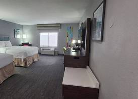 Hampton Inn & Suites Craig 3