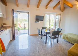 Agriturismo Trefrutti 2