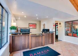 Ramada by Wyndham Mountain View 3