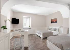 De Vivo Realty - Cyrus&Janus flats 5