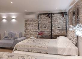 Homey 1-BR Apt 5