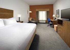 Holiday Inn Express & Suites BAY CITY by IHG 2