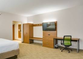 Holiday Inn Express & Suites RUSSELLVILLE by IHG 4