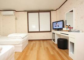 Hotel Valentine Gyeongju 3