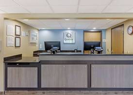 Quality Inn Oshkosh Aviation Park 2
