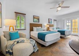 Harbour Village Beach Club 2