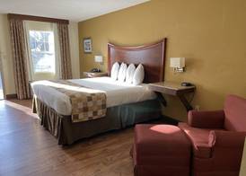 Atkinson Inn & Suites 5