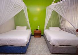 Hotel Embassy 3