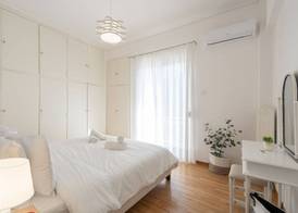 City Chic Apartment with Park View 3
