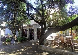 Le Petit Manoir Hotel Provence 4