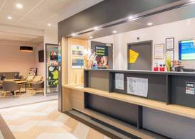 B&B HOTEL Troyes Magasins d'usine 5