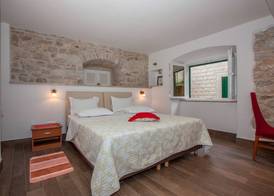 Garden Apartment Hotel 4