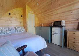 Beautiful and Cosy Garden Pod Saintives 4