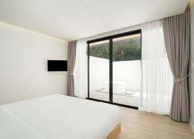 The Season Resort 4
