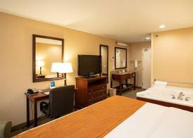 Comfort Inn Traverse City 5